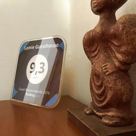 Lamie Guest house *