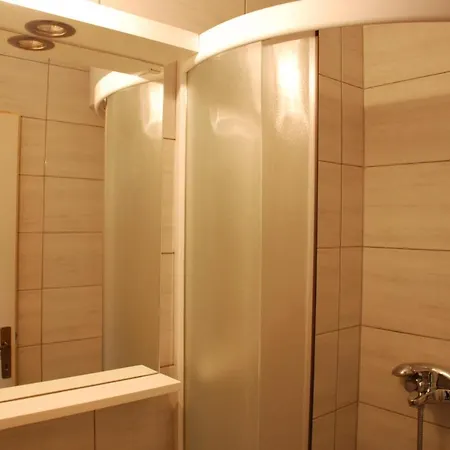 Lamie Guest house