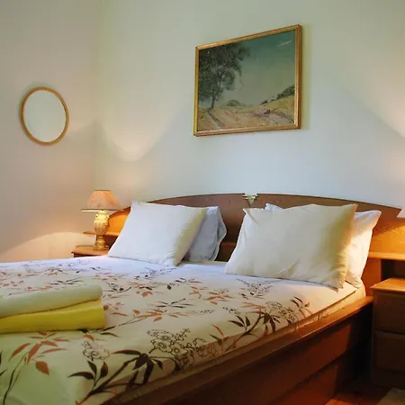 Lamie Guest house *
